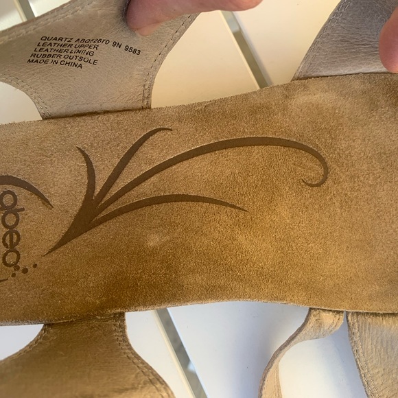 Abeo Biosystem tan leather sandals size 9N - Picture 12 of 15